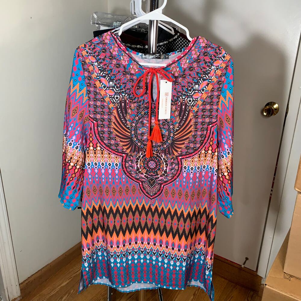 Women's Blouse Size M (New with Tag)